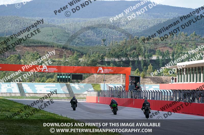 motorbikes;no limits;peter wileman photography;portimao;portugal;trackday digital images